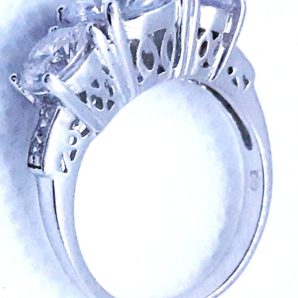 CLOSET SALE!!  New Sterling silver CZ ring Size 7 - Picture 11 of 16